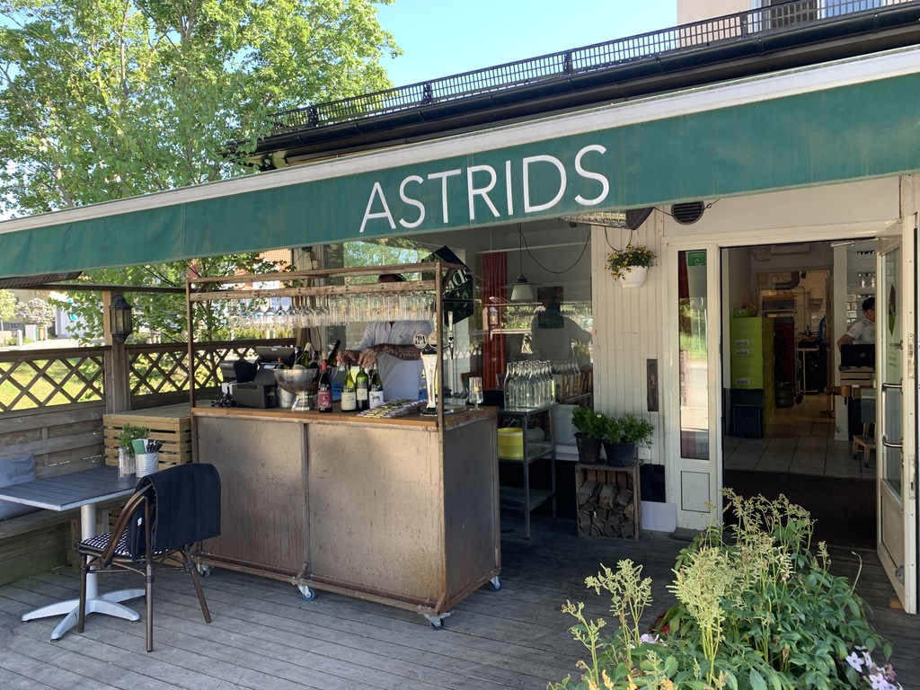 Astrids bar